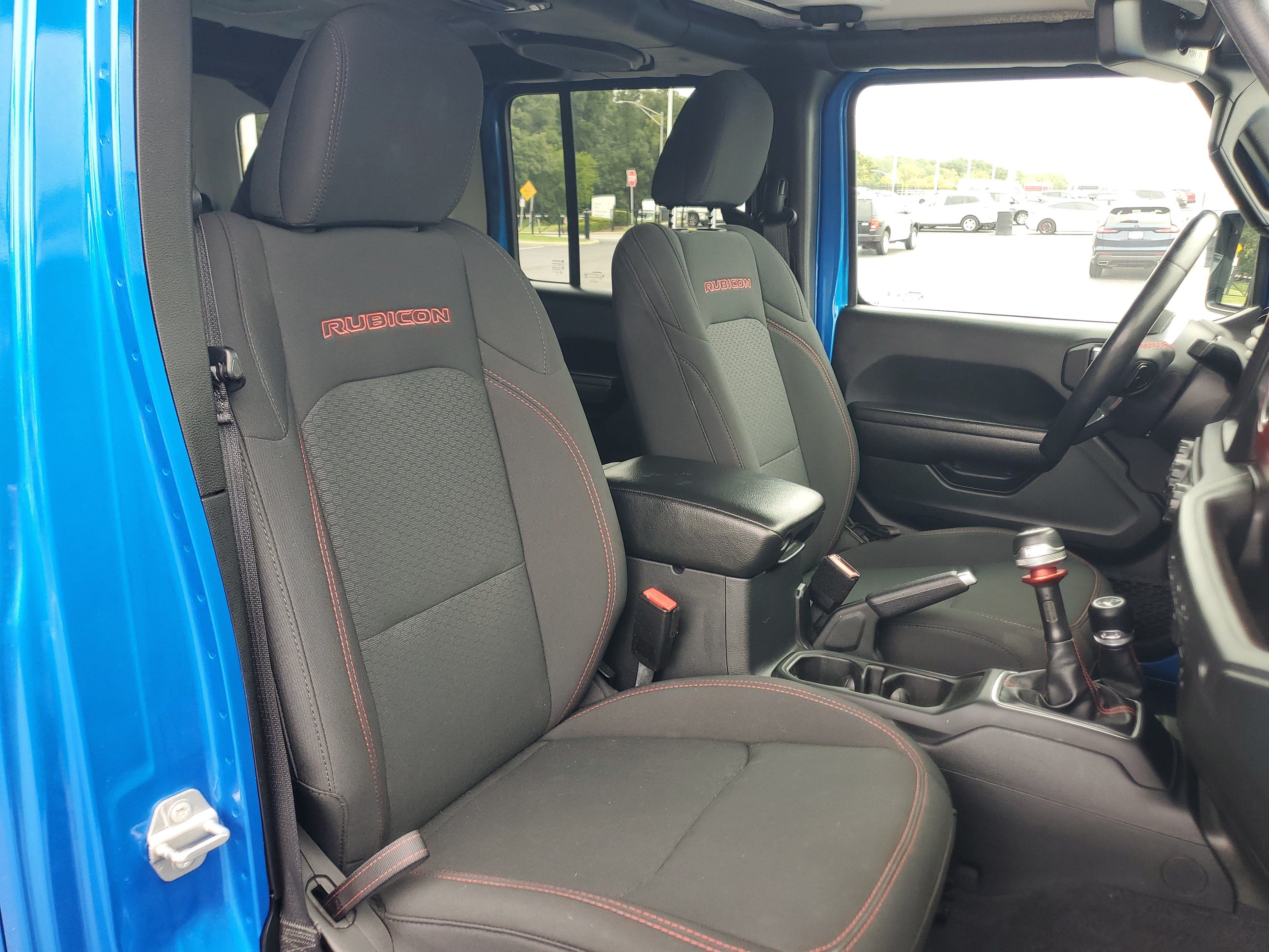 Used 2021 Jeep Wrangler Unlimited Rubicon w/ Dual Top Group AWD/4WD image 15