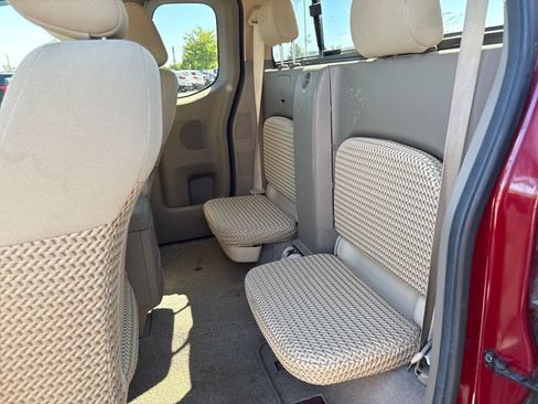 Used 2009 Nissan Frontier SE w/ SE Value Truck Pkg AWD/4WD image 11