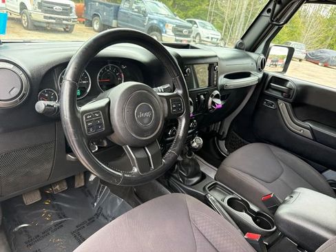 Used 2013 Jeep Wrangler Sport AWD/4WD image 14