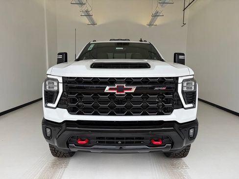New 2026 Chevrolet Silverado 2500 ZR2 AWD/4WD image 18