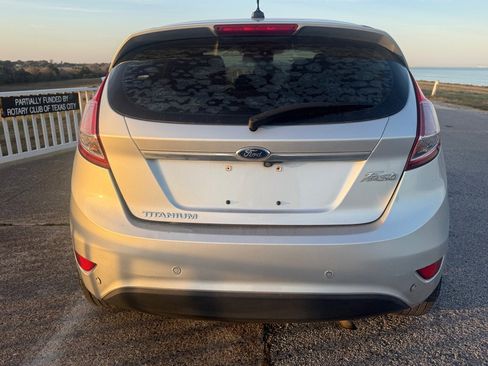 Used 2015 Ford Fiesta Titanium FWD image 5