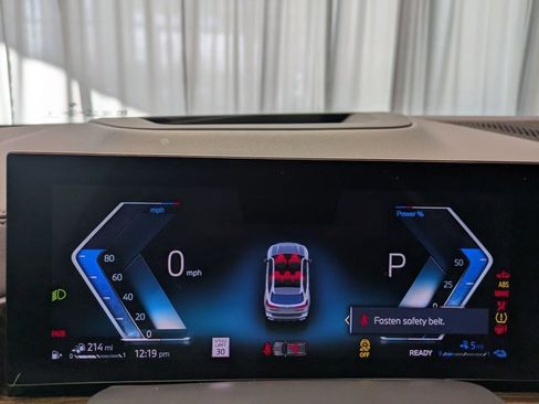 Used 2025 BMW X5 xDrive50e w/ M Sport Package image 15