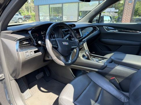 Used 2020 Cadillac XT6 Premium Luxury AWD/4WD image 13