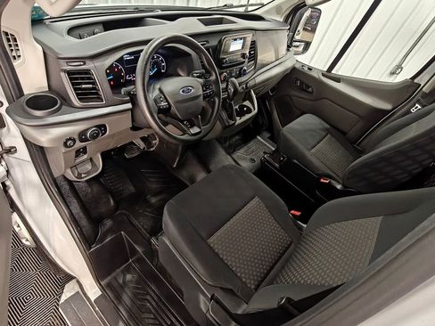 Used 2023 Ford Transit 250 Low Roof AWD w/ Exterior Upgrade Package image 4