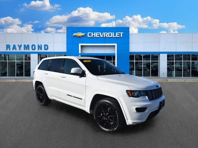 Used 2020 Jeep Grand Cherokee Altitude AWD/4WD image 1
