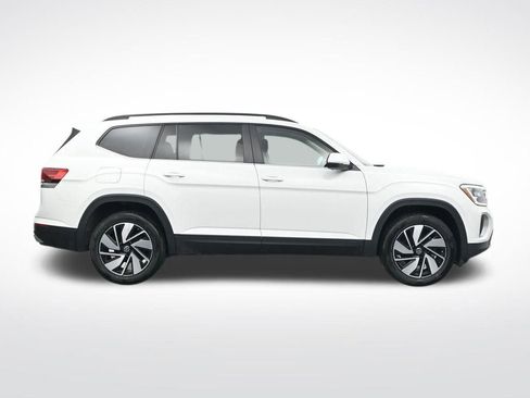 Used 2024 Volkswagen Atlas SE image 4