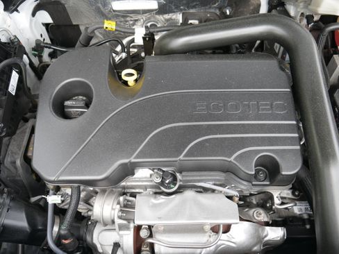 Used 2023 Chevrolet Equinox RS AWD/4WD image 10