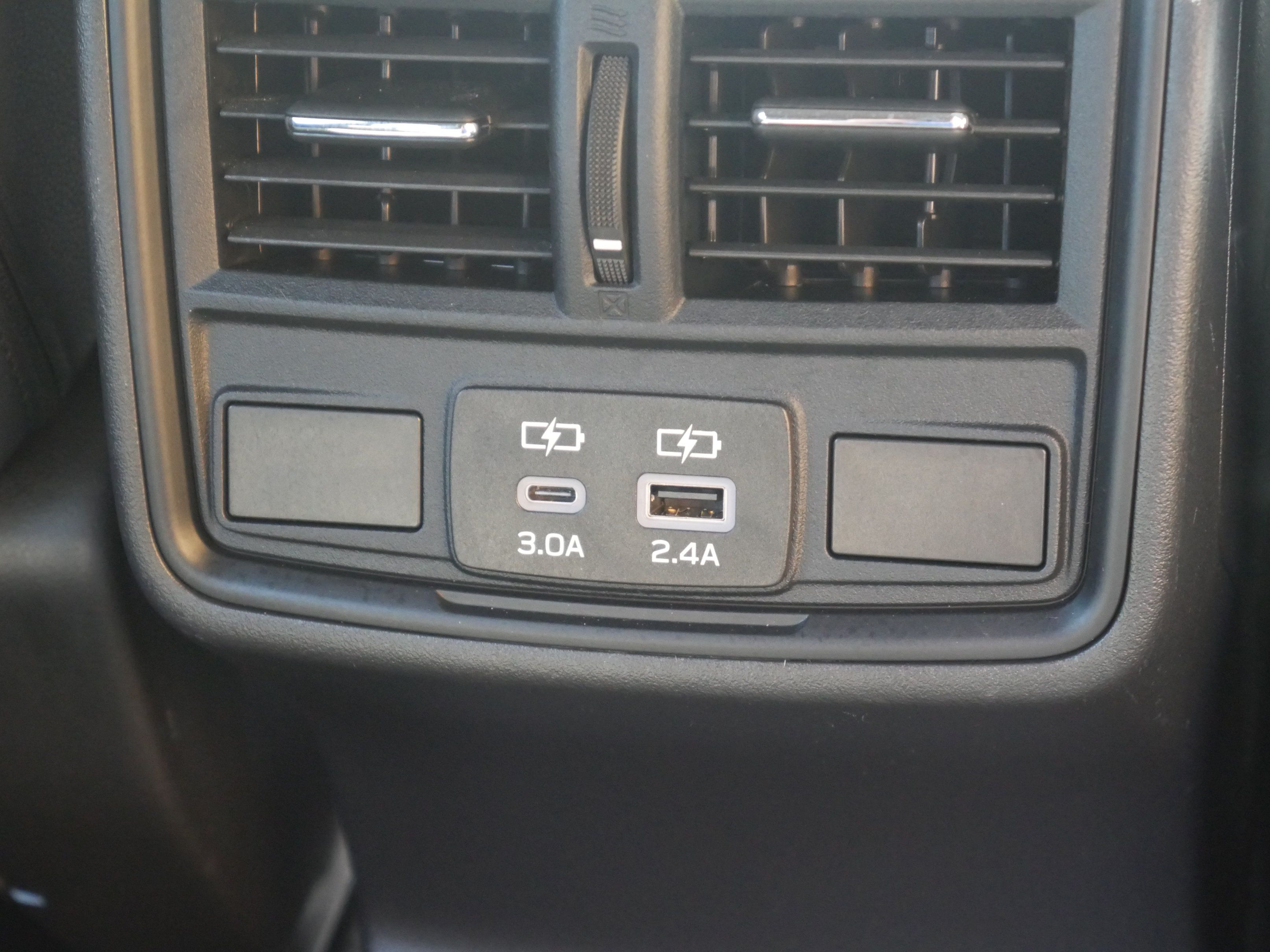 Used 2026 Subaru Outback Premium AWD/4WD image 23