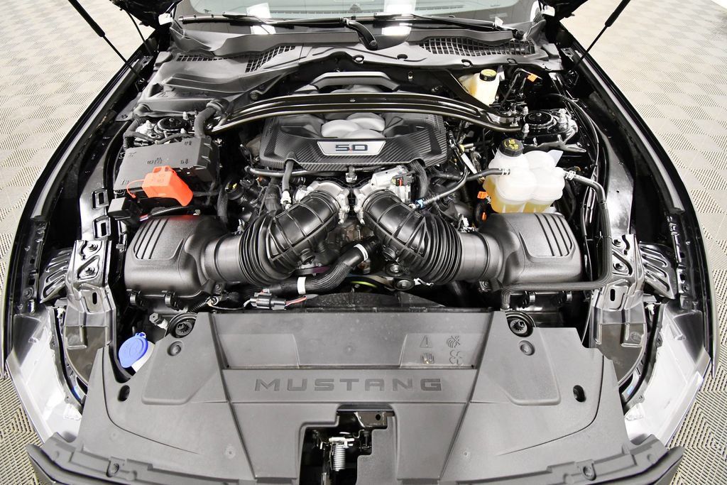 Used 2025 Ford Mustang GT Premium RWD image 12