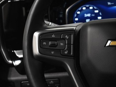 Used 2024 Chevrolet Silverado 1500 LT AWD/4WD image 7