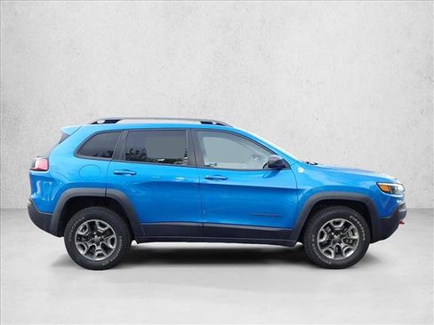 Used 2019 Jeep Cherokee Trailhawk w/ Cold Weather Group AWD/4WD image 4