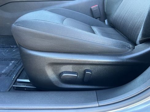 Used 2025 Nissan Altima 2.5 SV FWD image 23