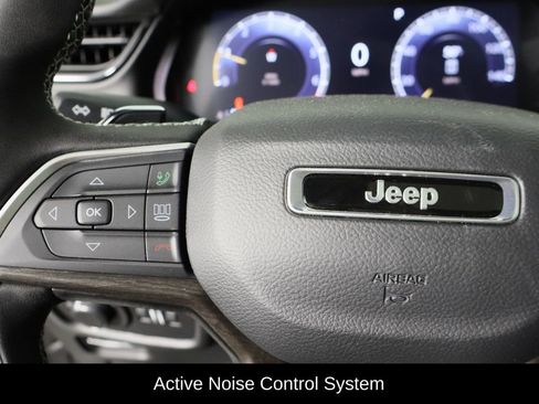 New 2026 Jeep Grand Cherokee Laredo image 8