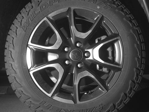 Used 2025 Jeep Compass Trailhawk AWD/4WD image 10