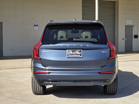 New 2026 Volvo XC90 B6 Ultra w/ Protection Package Premier image 8