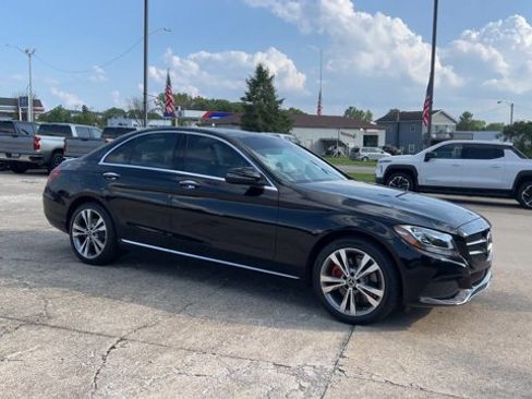 Used 2018 Mercedes-Benz C 300 4MATIC Sedan image 2