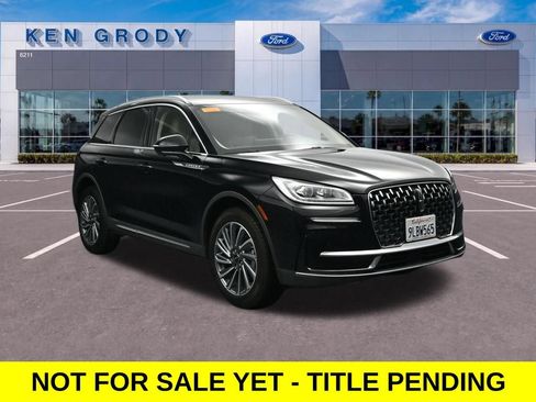 Used 2023 Lincoln Corsair Reserve w/ Equipment Group 201A FWD image 1