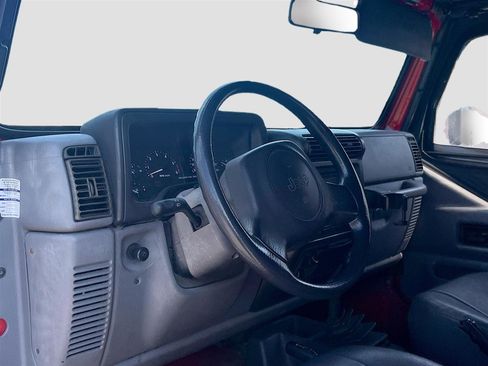 Used 1997 Jeep Wrangler SE image 9