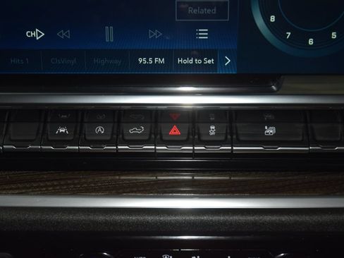 Used 2025 Chevrolet Silverado 1500 RST w/ Protection Package AWD/4WD image 34