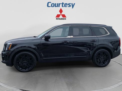 Used 2021 Kia Telluride EX w/ EX Premium Package AWD/4WD image 2