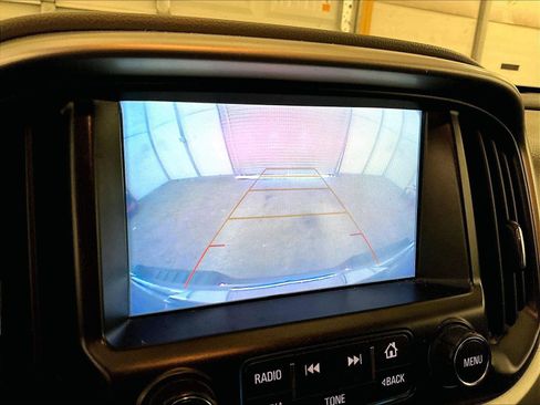 Used 2018 Chevrolet Colorado LT AWD/4WD image 20