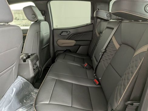 New 2026 GMC Canyon Denali image 29