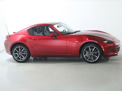 Used 2021 MAZDA MX-5 Miata RF Grand Touring image 11