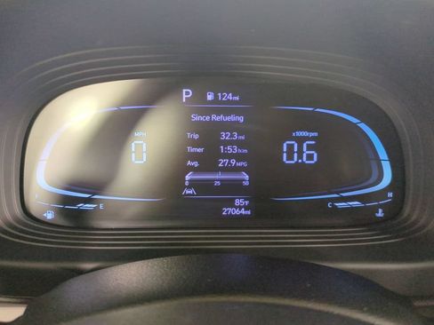 Used 2023 Hyundai Venue SEL FWD image 33