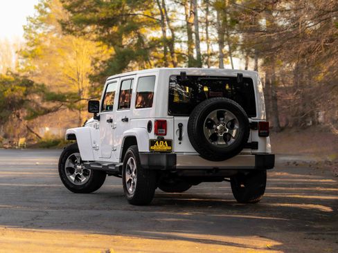 Used 2017 Jeep Wrangler Unlimited Sahara w/ Connectivity Group image 3