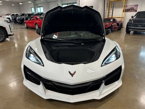 Used 2025 Chevrolet Corvette Z06 RWD image 44