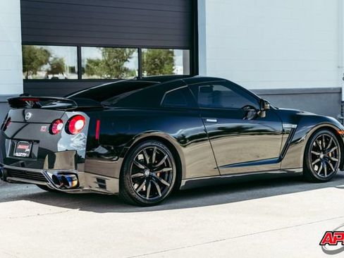 Used 2013 Nissan GT-R Premium AWD/4WD image 48