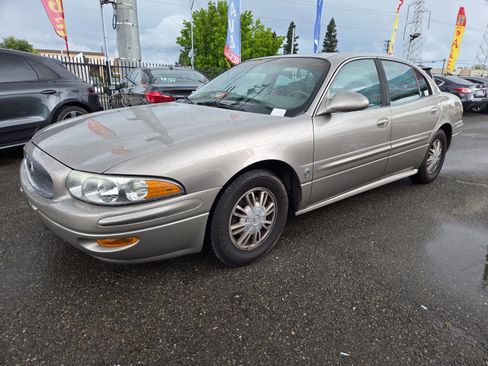 Used 2002 Buick Le Sabre Custom w/ Luxury Pkg FWD image 1
