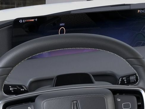 New 2026 Lincoln Navigator Premiere AWD/4WD image 29