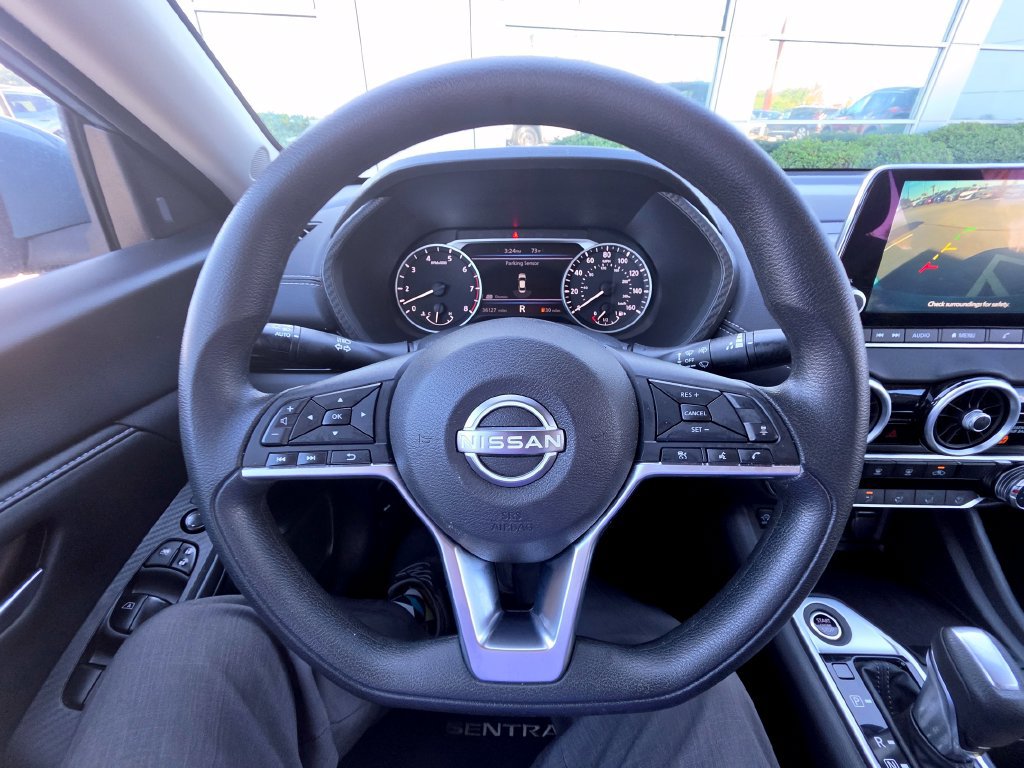 Used 2025 Nissan Sentra SV FWD image 21