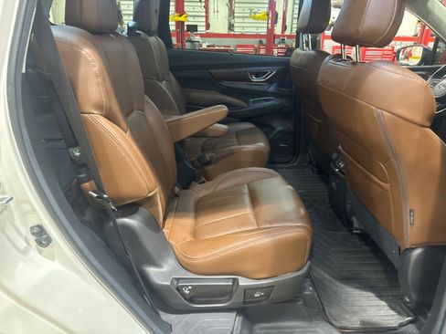 Used 2024 Subaru Ascent Touring w/ Popular Package #2 AWD/4WD image 44