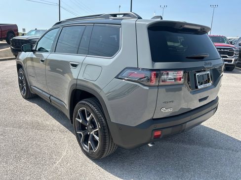 New 2026 Jeep Cherokee Overland w/ Advanced Pro Tech Group AWD/4WD image 4