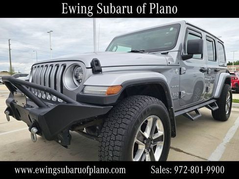 Used 2018 Jeep Wrangler Unlimited Sahara AWD/4WD image 2