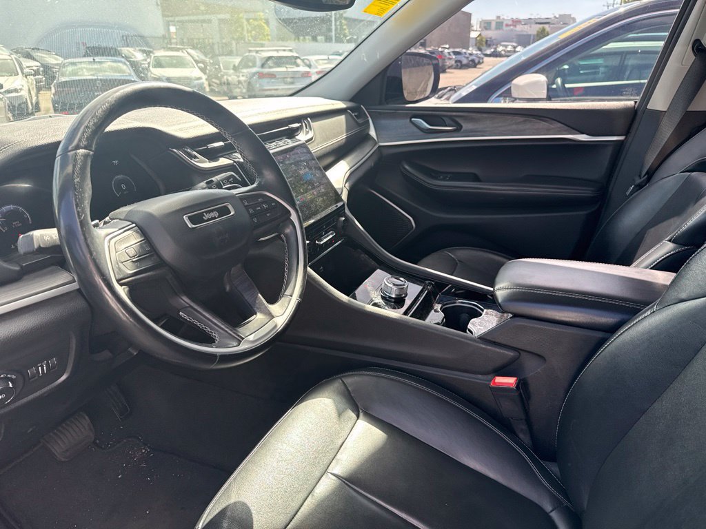 Used 2021 Jeep Grand Cherokee L Limited RWD image 11