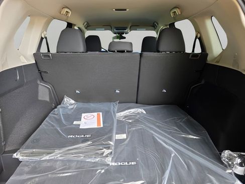New 2026 Nissan Rogue SV w/ Cold Weather Package FWD image 6