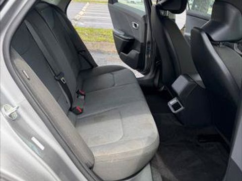 Used 2025 Kia K4 FWD image 16