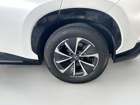 Used 2024 Lexus RZ 300e Premium w/ Technology Package FWD image 11
