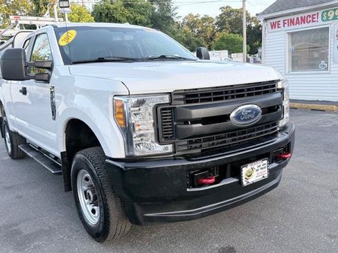 Used 2017 Ford F250 XL AWD/4WD image 5