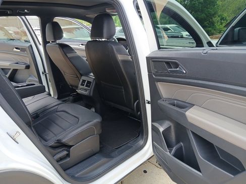 Used 2023 Volkswagen Atlas Cross Sport SEL Premium R-Line AWD/4WD image 24