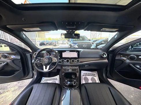 Used 2019 Mercedes-Benz E 300 w/ Convenience Package image 17