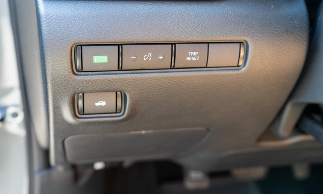Certified 2024 Nissan Sentra SV w/ SV Premium Package FWD image 23