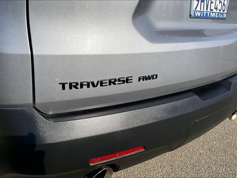 Used 2023 Chevrolet Traverse RS AWD/4WD image 8