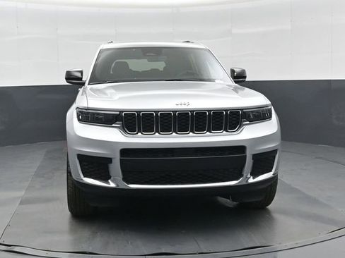 New 2026 Jeep Grand Cherokee L 4WD image 9