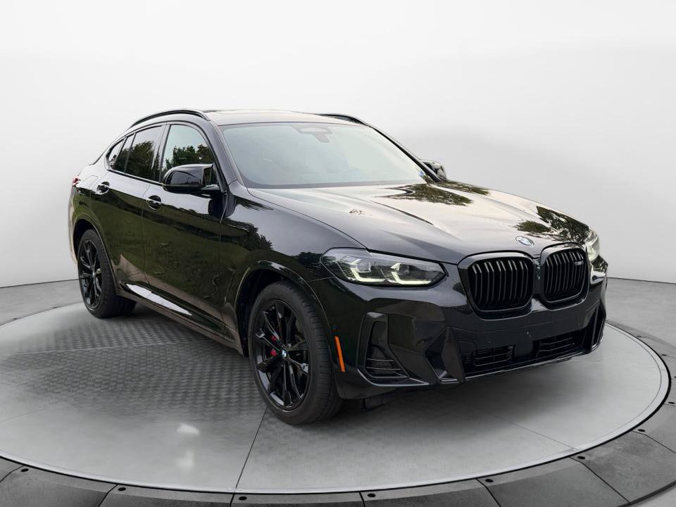 Used 2023 BMW X4 M40i AWD/4WD image 1