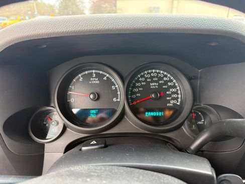 Used 2011 Chevrolet Silverado 1500 LS image 14