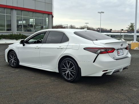 Certified 2023 Toyota Camry SE image 5